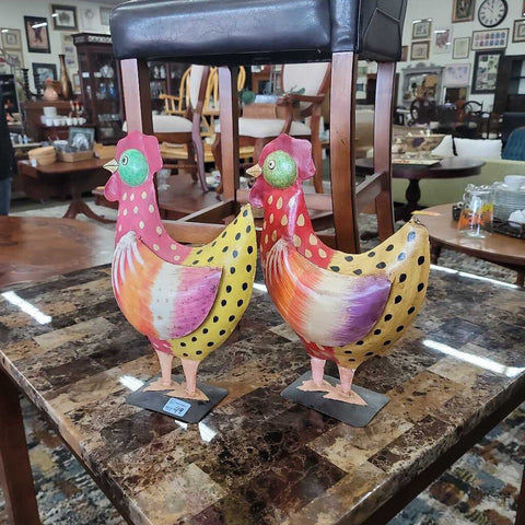 Pair of Metal Rooster Decor