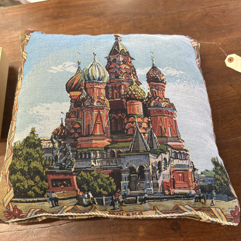 St. Basil's Cathedral Pillow w/down insert