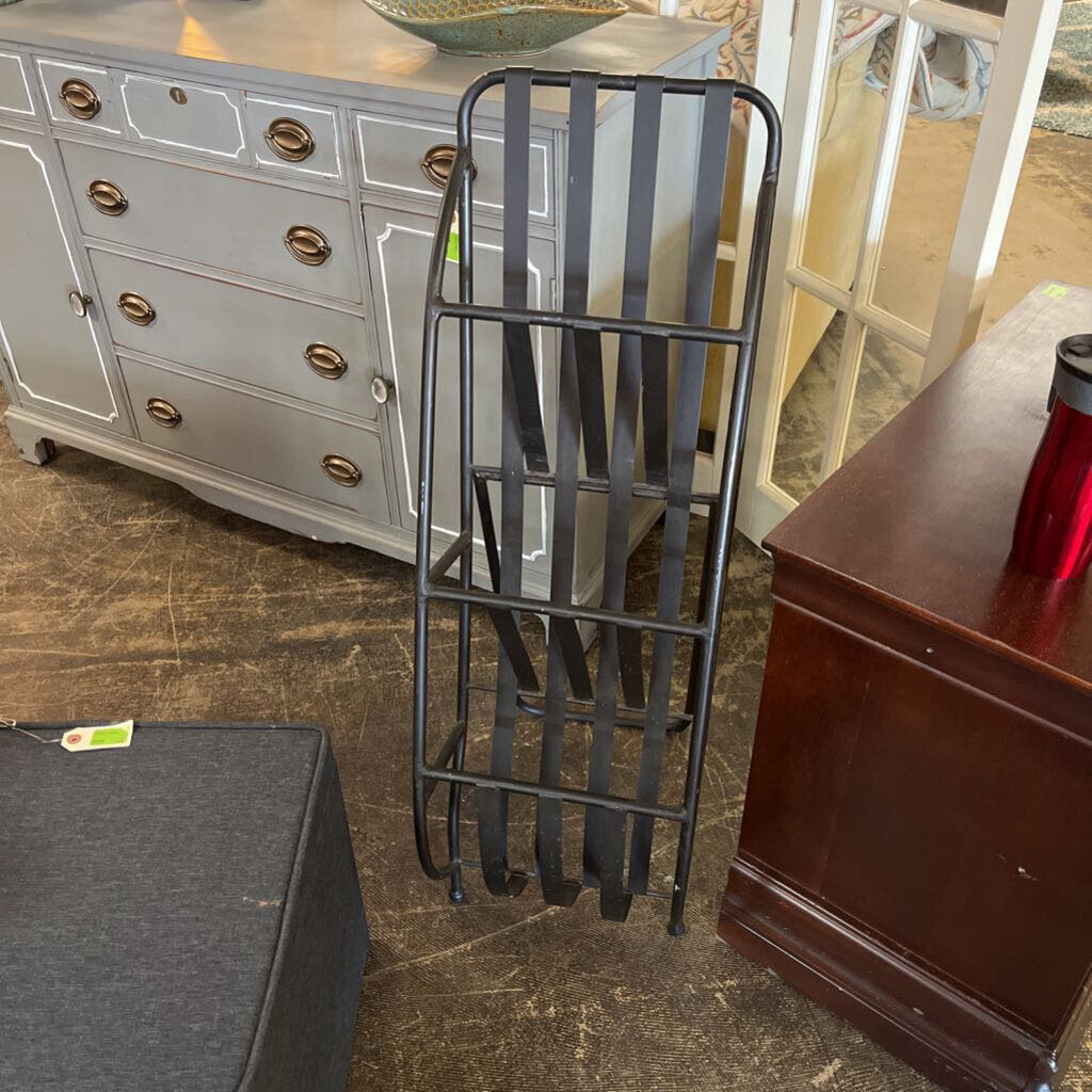 Metal Magazine Rack