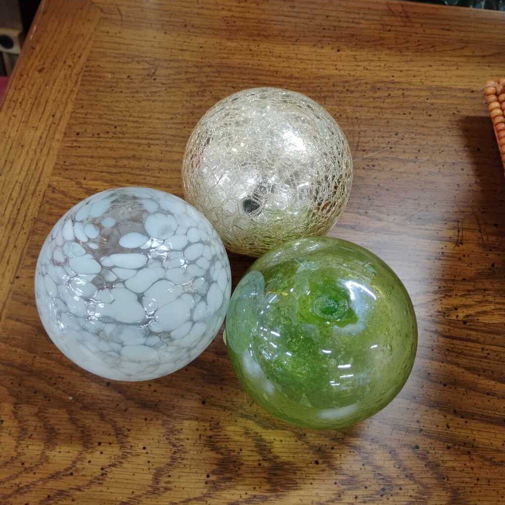 Set of 3 Glass Decor Balls