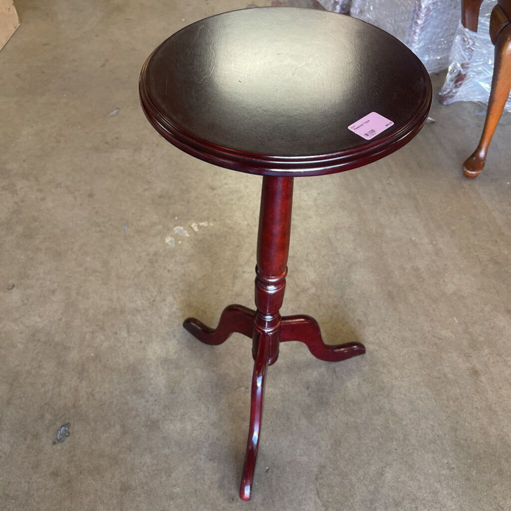 Pedestal Table