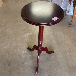 Pedestal Table