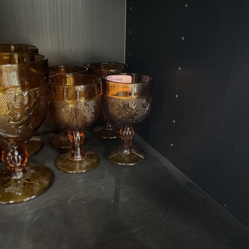 Set of 4 Vintage Glasses