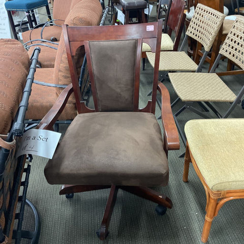 Set of 4 Rolliung Dining Chairs