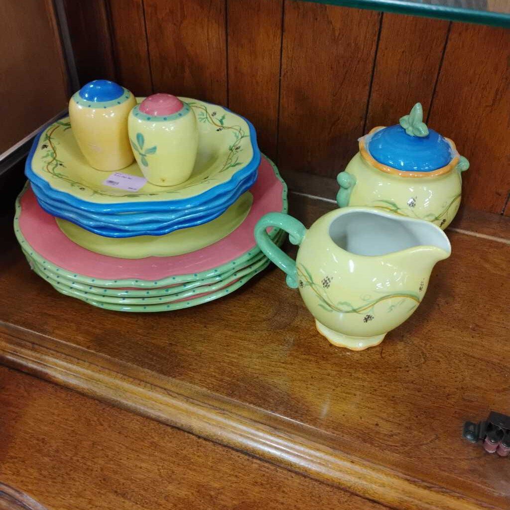 13 pc Dish Set