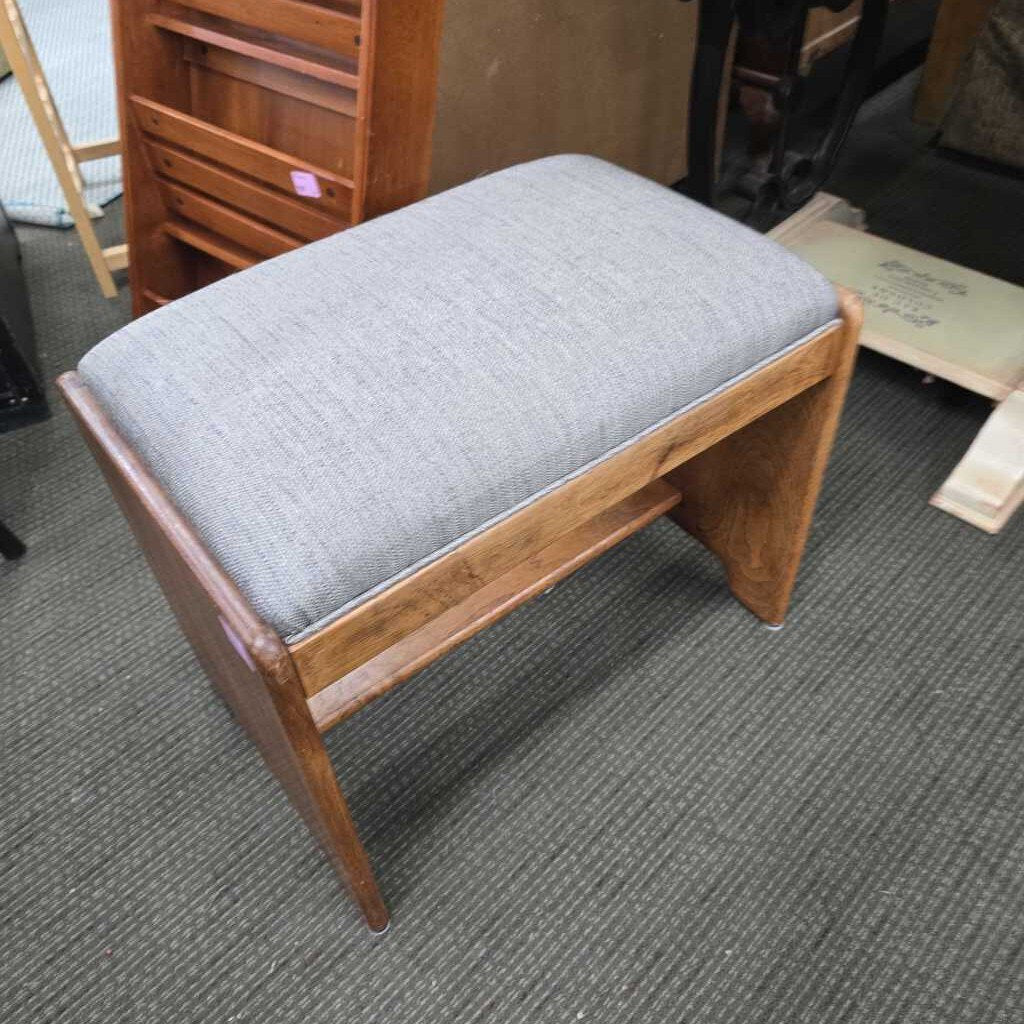 VTG Vanity Stool
