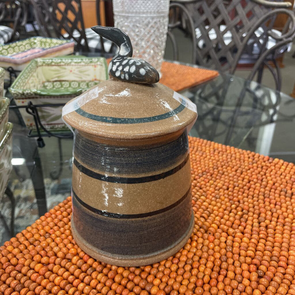 Potter Canister w/ Lid