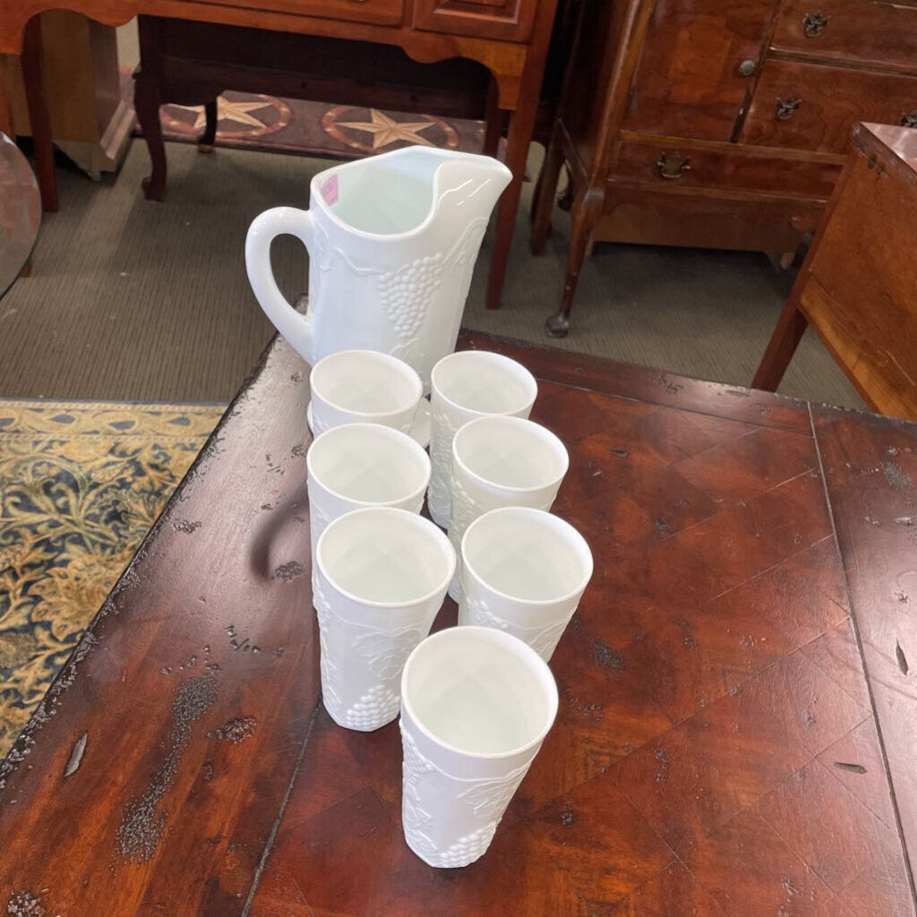 Indiana White Milk Glass Colony Grape Harvest Pitcher W/ 7 Glasses