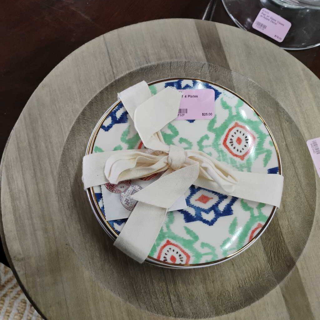Set of 4 Plates