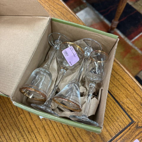 Set of 4 Glasses