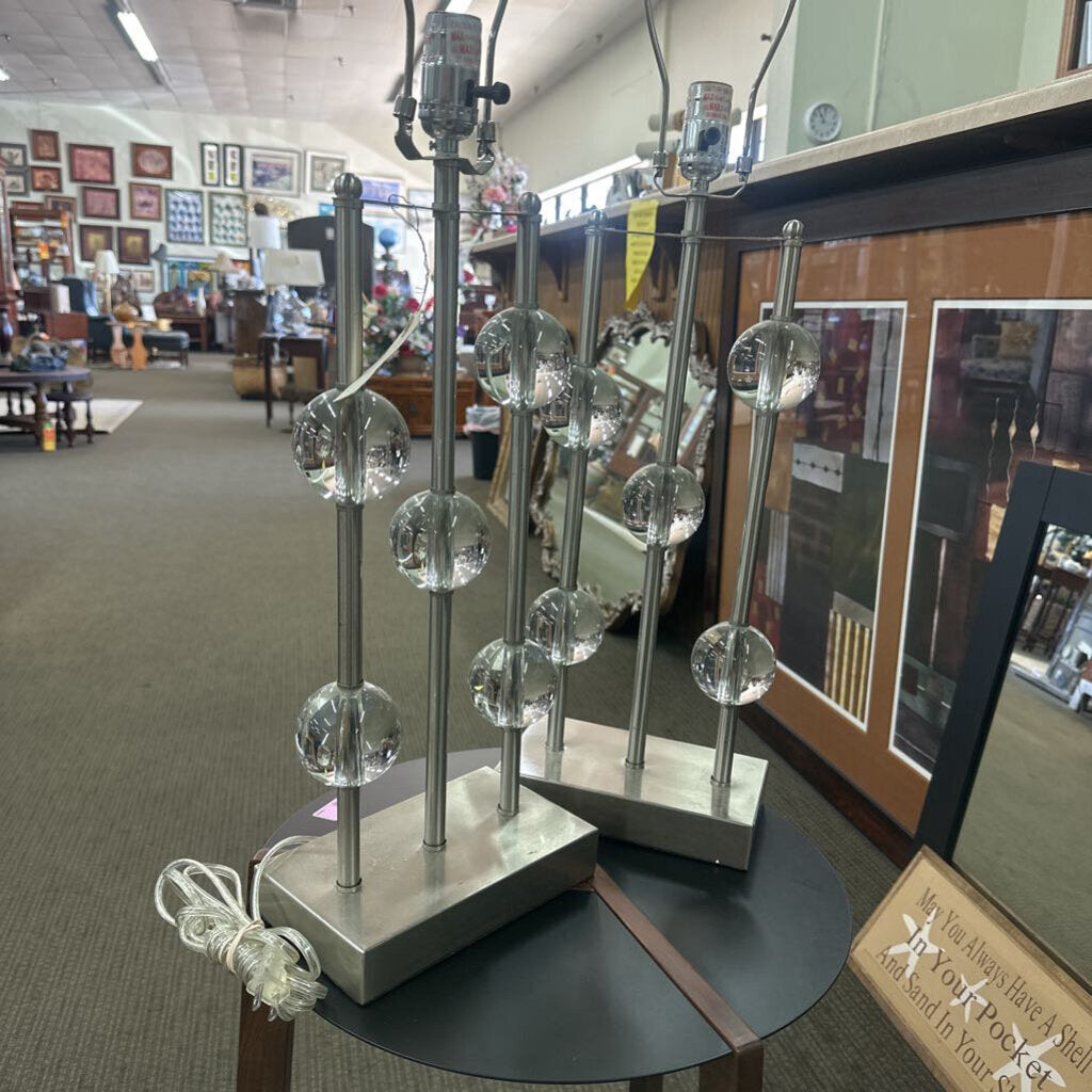 Pair of Lamps w/out Shades