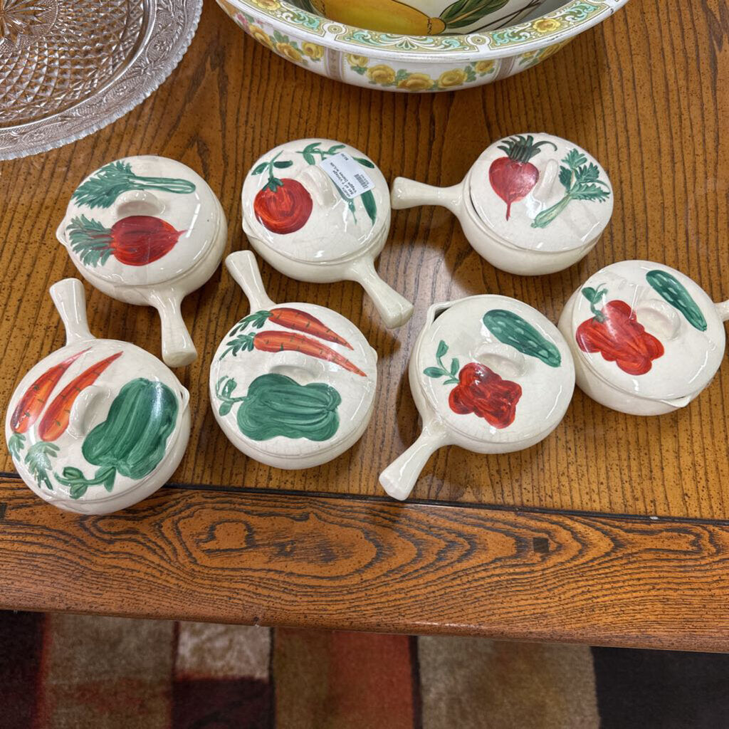 Set of 7 Vintage Veggie Dishes w/Lids