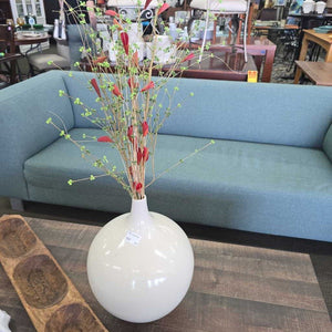 Vase w/ Plant Decor