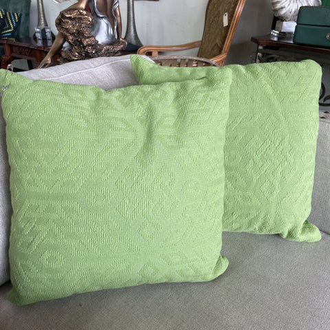 Pair of Decor Pillows