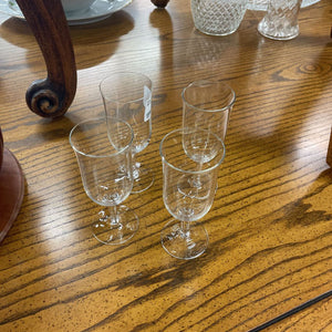 Set of 4 Glasses