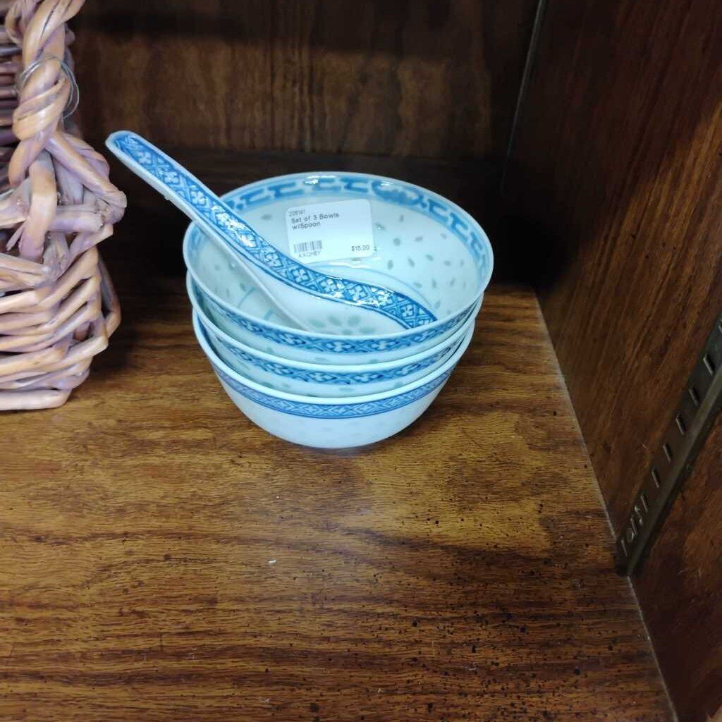 Set of 3 Bowls w/Spoon