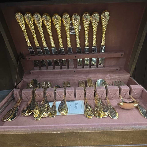 Flatware Set
