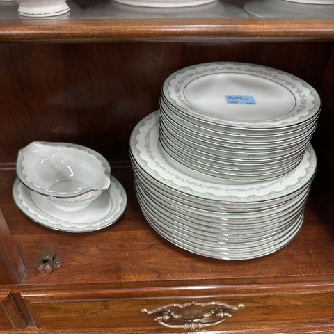 93 pc Noritake "Margaret" Dish Set