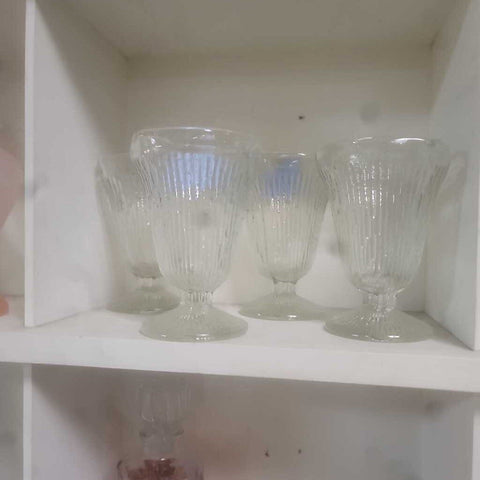Set of 4 Vintage jeannette Finlandia Glasses