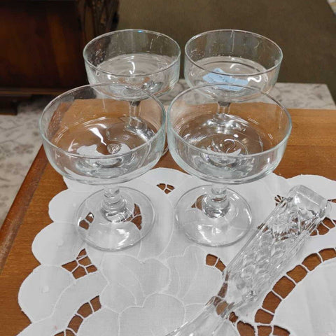 Set of 4 Glasses