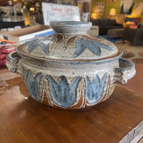 Earthenware Pot w/ Lid