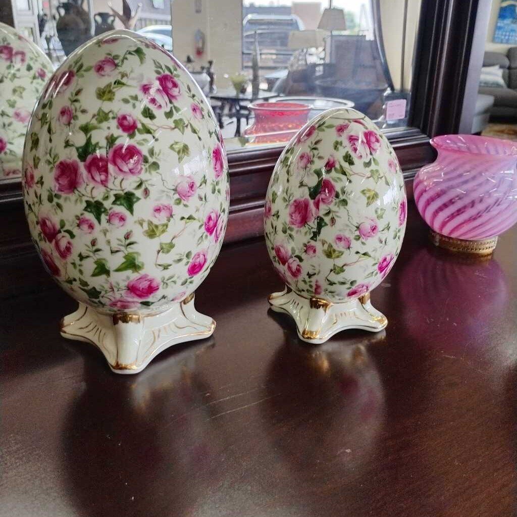 Pair of Egg Decor