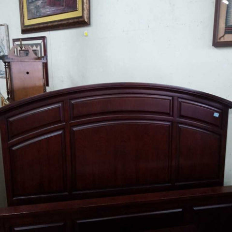 Queen Size Headboard, Footboard w/Rails & Slats