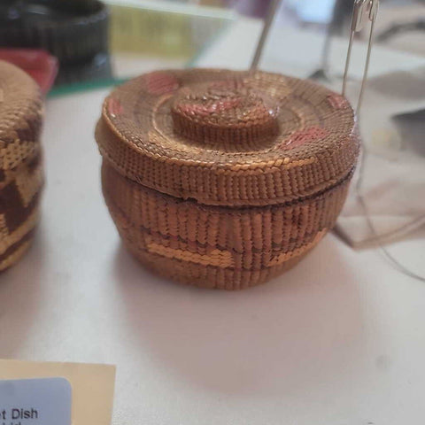 Woven Trinket Dish w/Rattle Top Lid