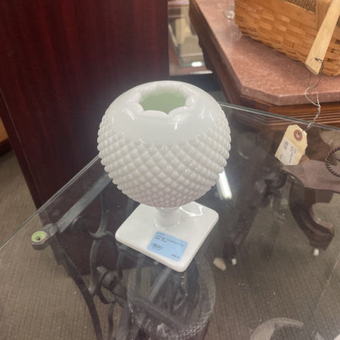 Vintage Westmore Ivy Ball Vase