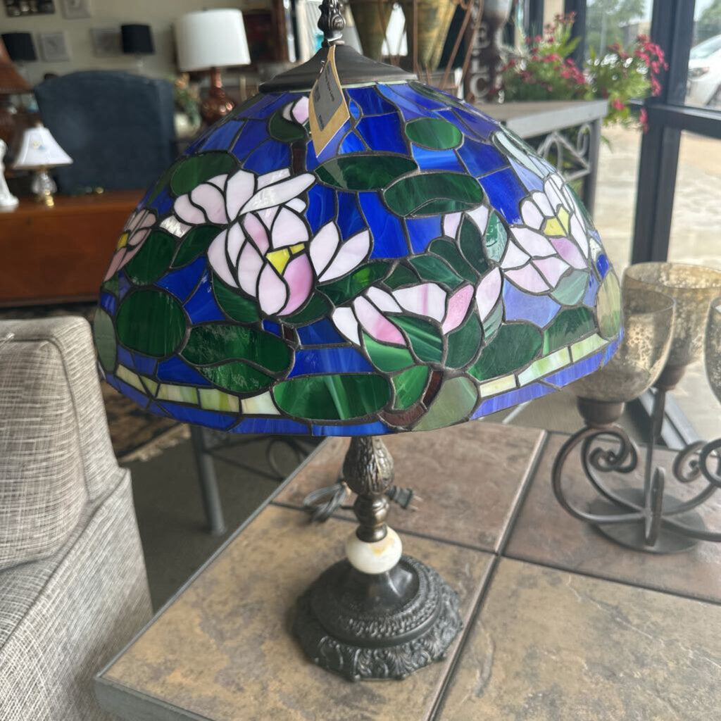 Tiffany Style Lamp