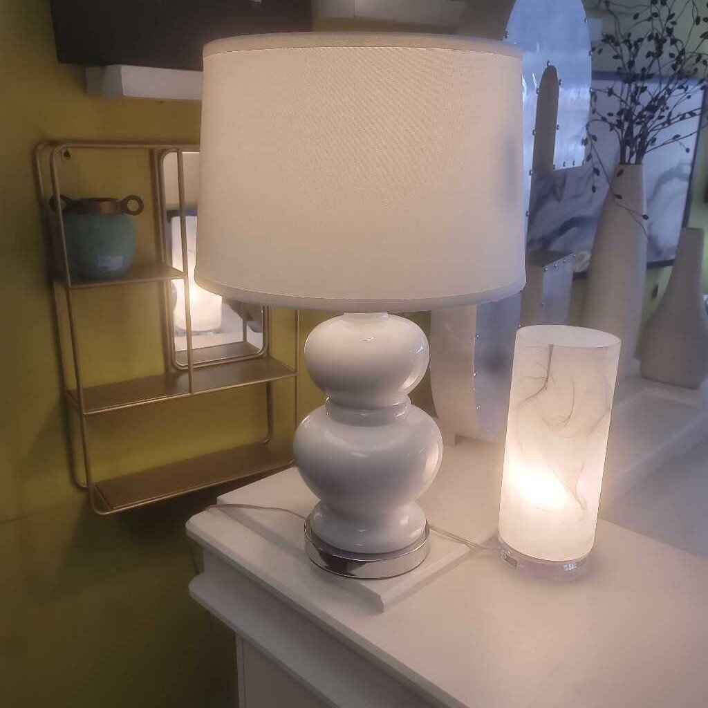 Lamp W/ Shade
