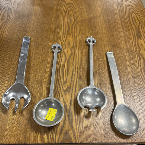 Set of 4 Metal Utensils