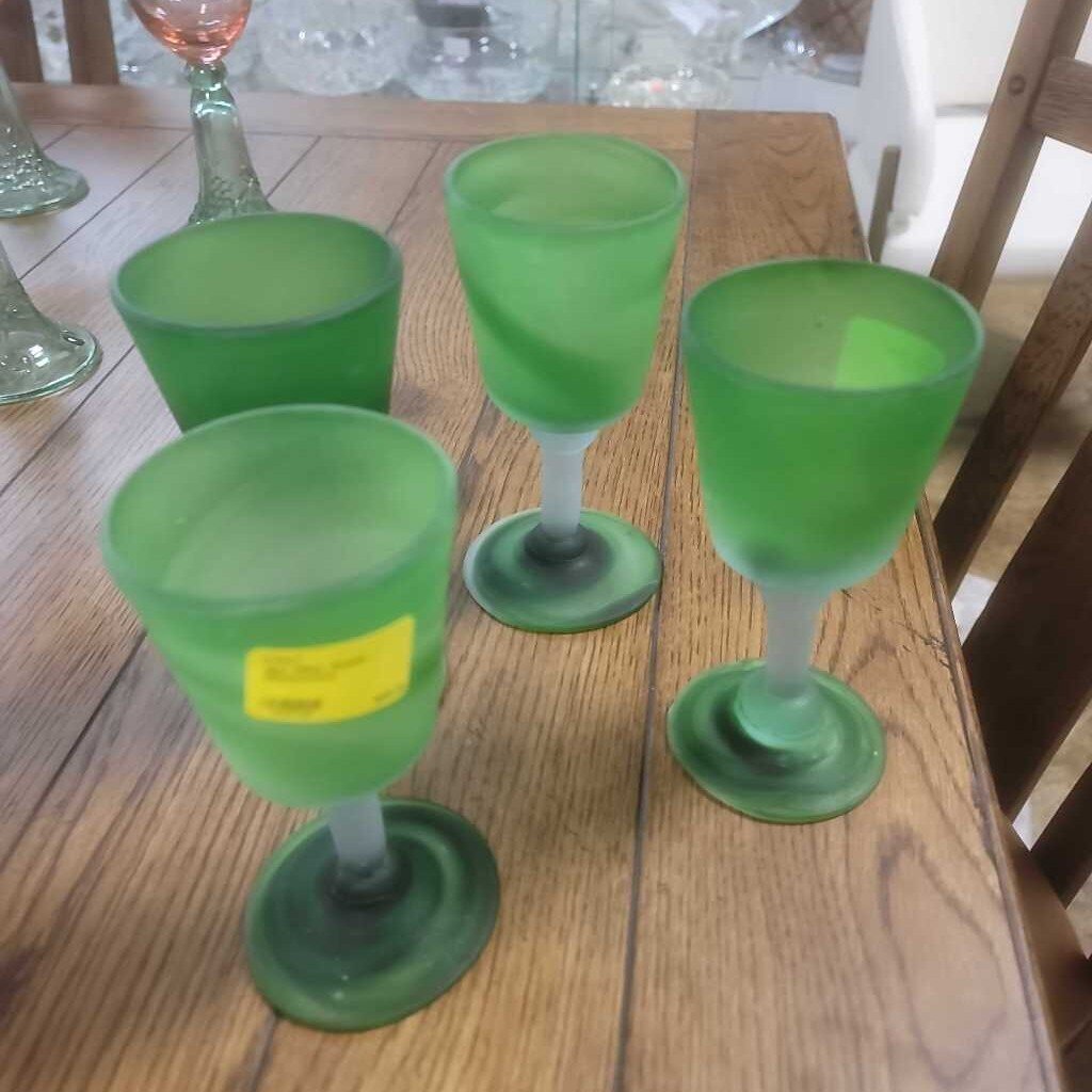 4pc Misc Green Glassware