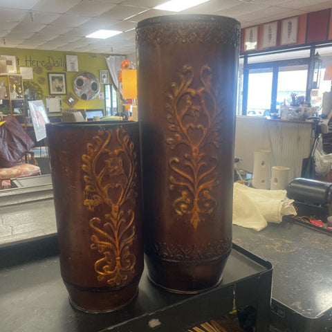 Set of 2 Metal Vases
