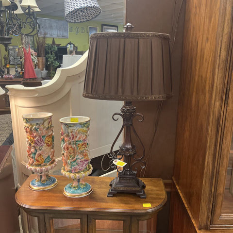 Lamp w/ Shade