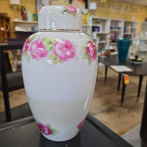 Urn w/Lid
