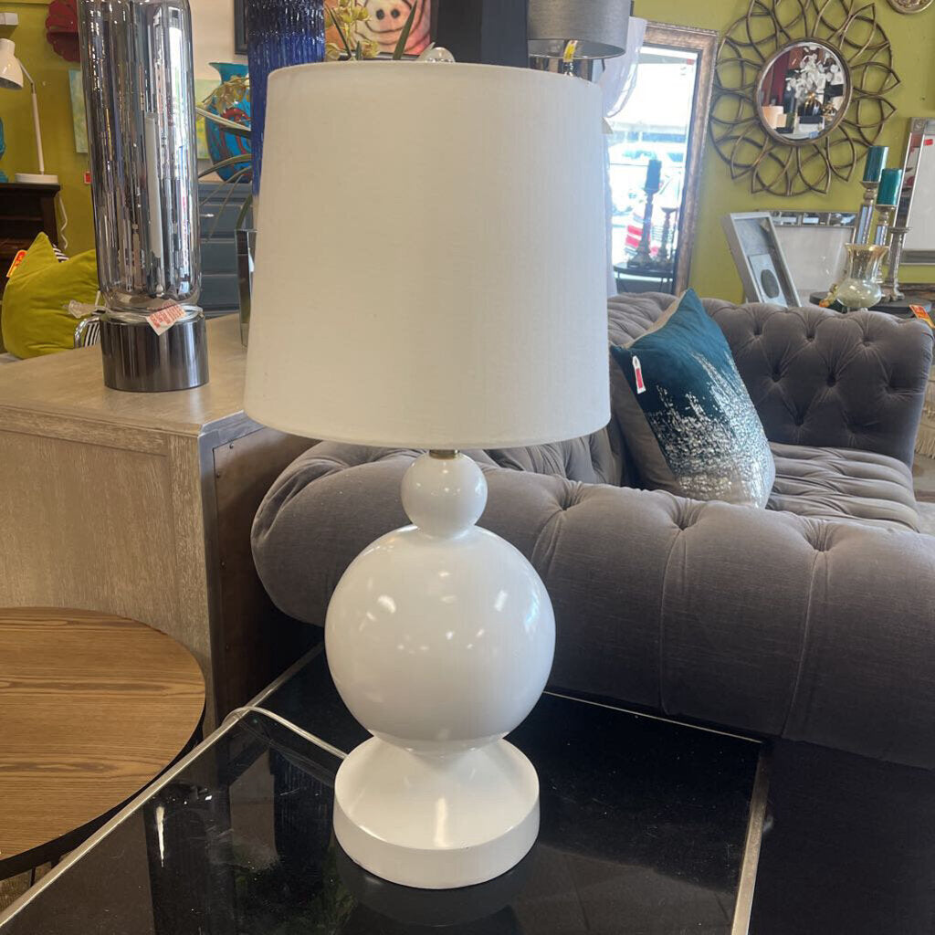 Lamp w/ Shade