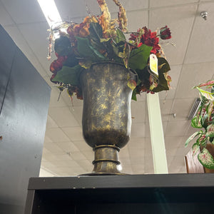 Vase w/Floral Decor