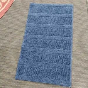 Rug 2'10" x 1'8"