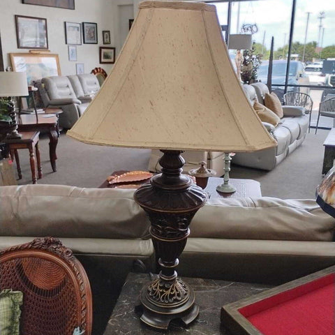 Lamp w/ Shade