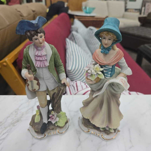 Pair of Figurines