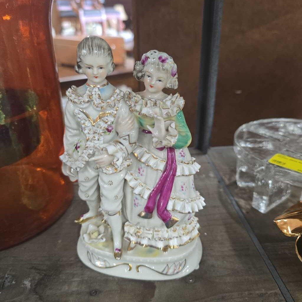 Figurine