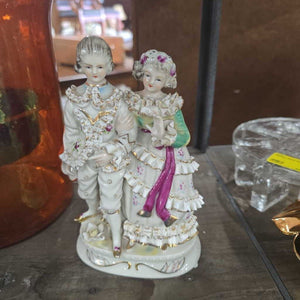Figurine