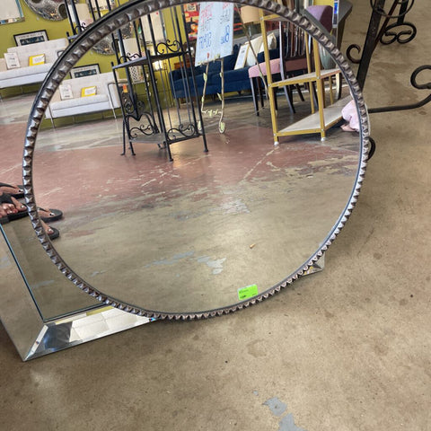 Mirror Round