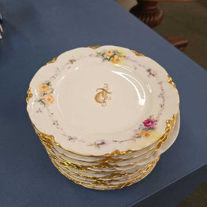 Set of 12 Vintage Plates