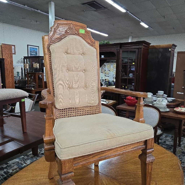 Dining Table w/6 Chairs & 1 Leaf AS IS