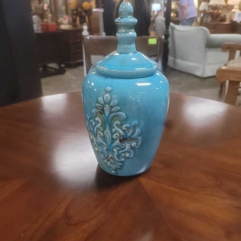 Urn w/Lid