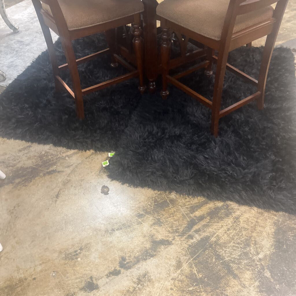 3'5"x5'5" Rug