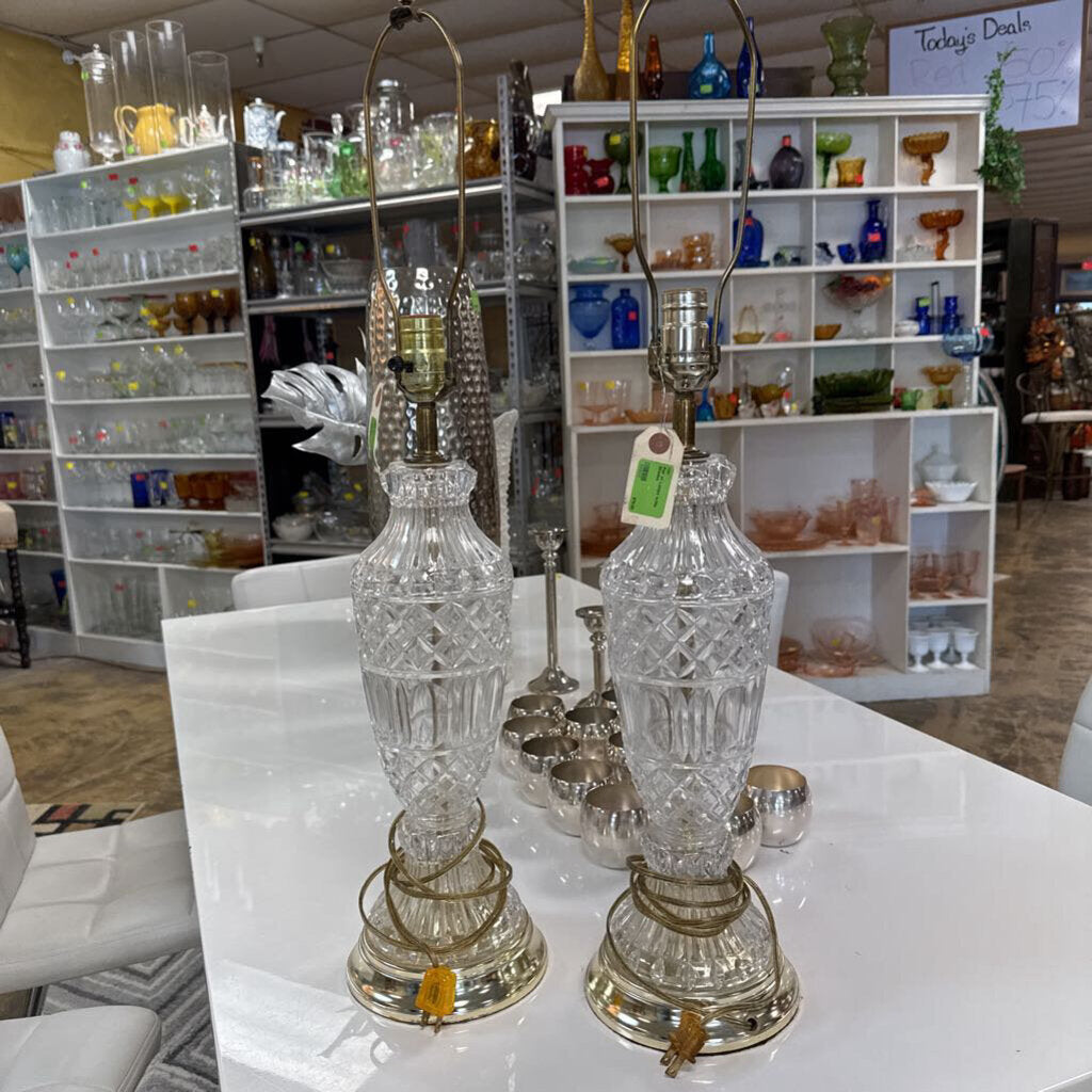 Pair of Lamps w/No Shades
