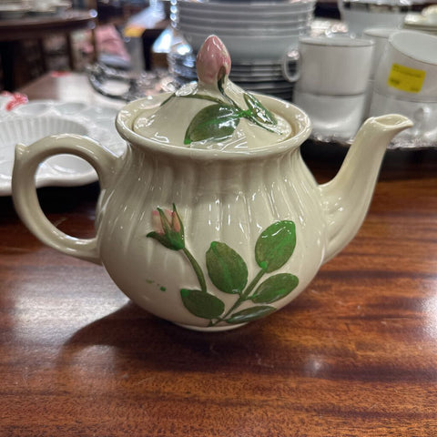 VTG Shawnee Tea Pot
